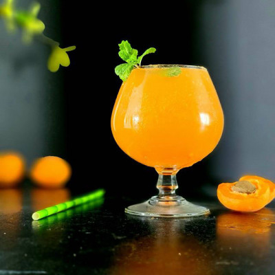 Der Cocktail Apricot Fizz